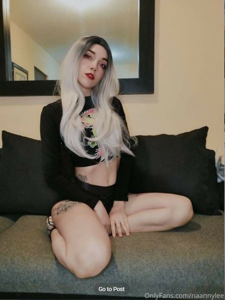 Naannylee sexy pornstar img