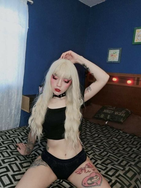 Naannylee nudes pornstar img