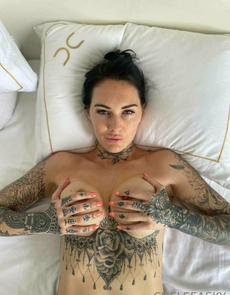 Chelseasky pornstar sexy gallery