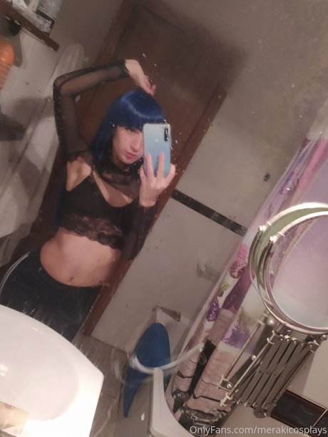 Meraky cosplays model naked photos