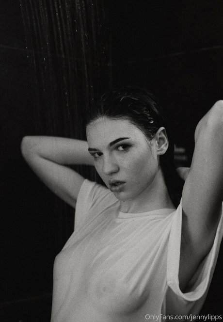 Jennylipps nude model photos