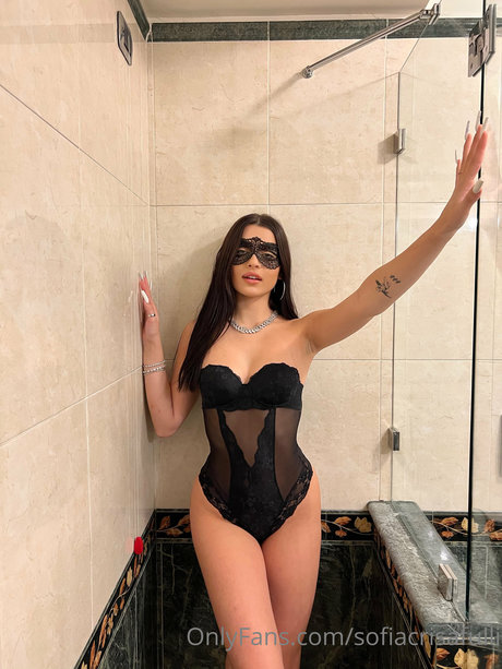 Sofia Crisafulli adult model gallery
