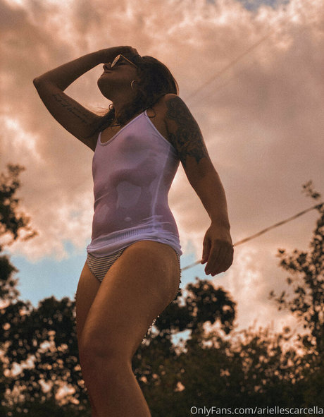 Arielle Scarcella nude actress images
