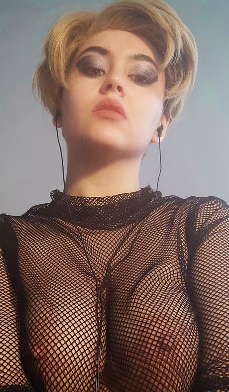 Rosa de Armas nice pornstar pic