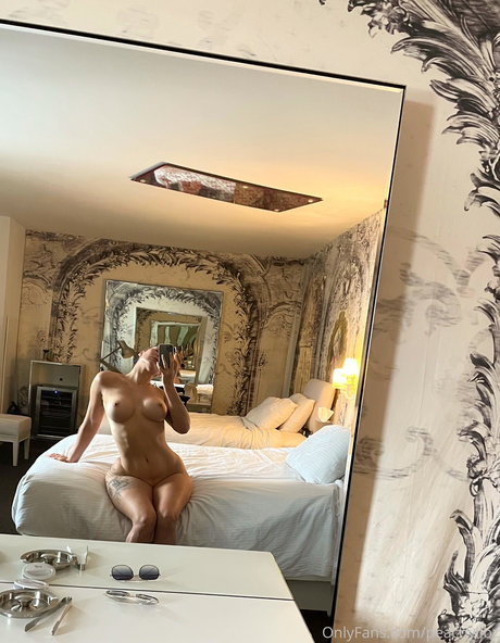 kitty xxx onlyfans nudes pics