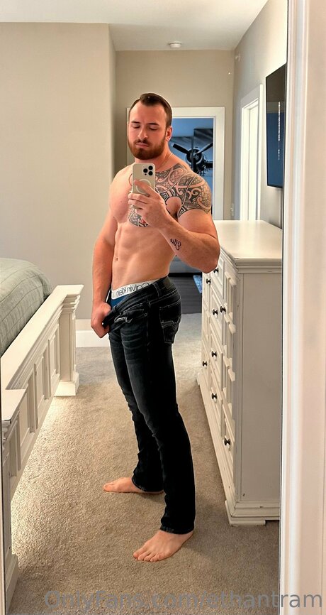 Bigdaddygrif star adult img