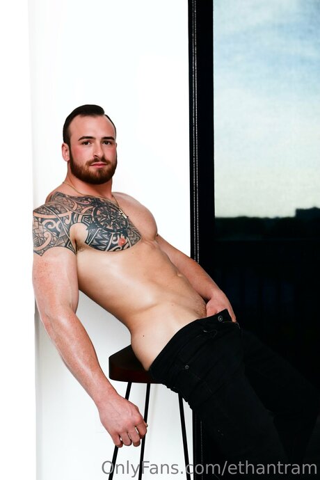 Bigdaddygrif sexy model picture