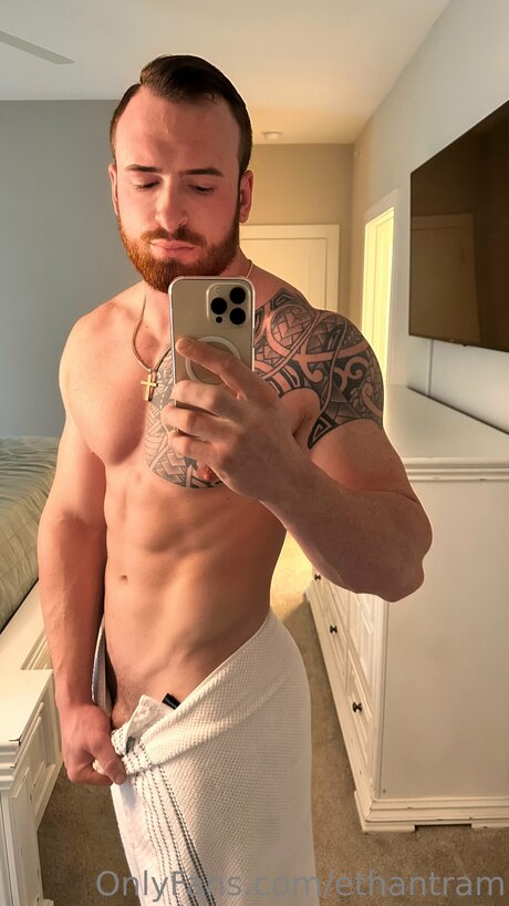 Bigdaddygrif pornstar exclusive photos