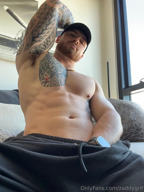 Bigdaddygrif pornstar naked pics