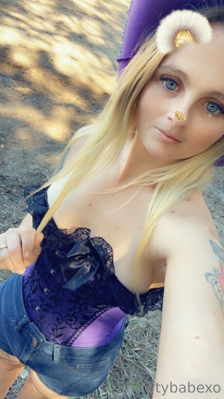 Shawtybabexo pornographic actress image