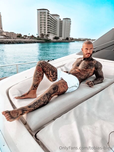 Tobias Bleu pornstar erotic pictures