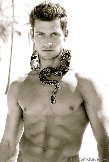 Steveboyd model exclusive photo