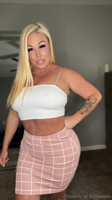 cute blonde onlyfans free naked photos