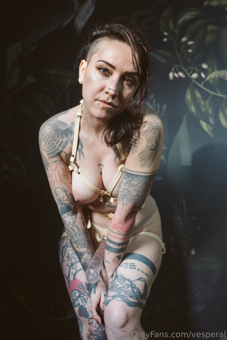 Vesperal porn model pic