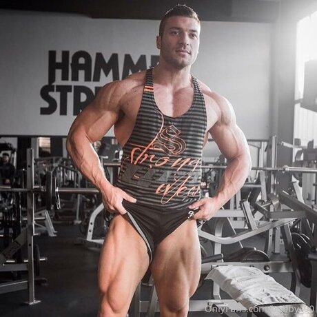 Bobby 90 naked model pics