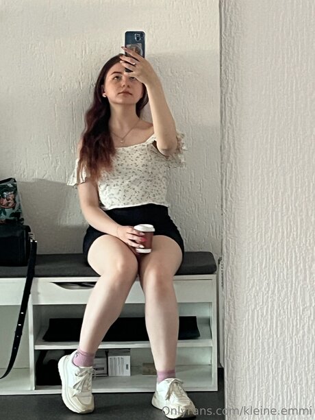 Kleine Emmi pornstar erotic picture