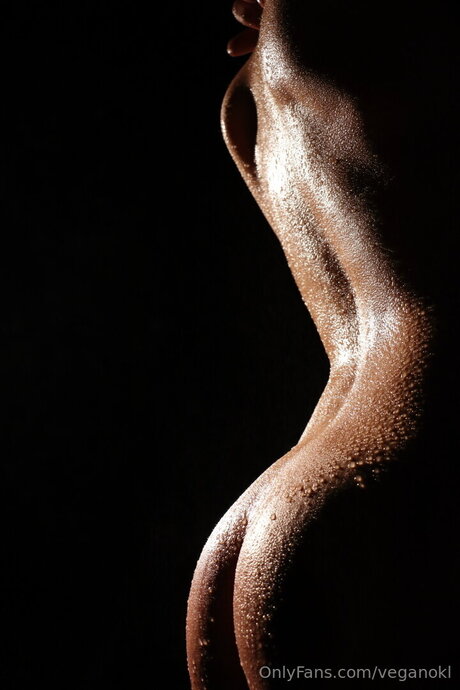 Despuesdelshow nude model picture