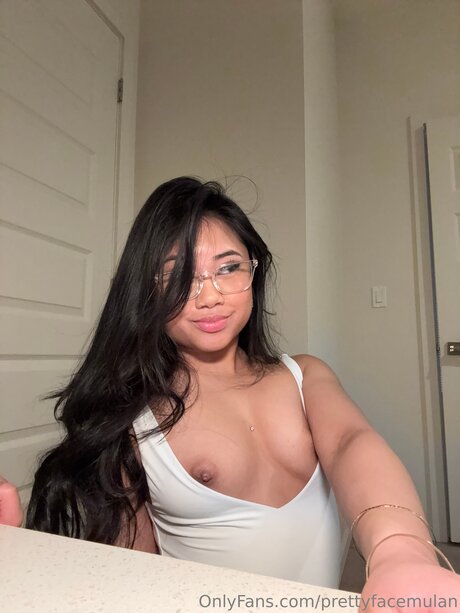 stars onlyfans pornographic pics