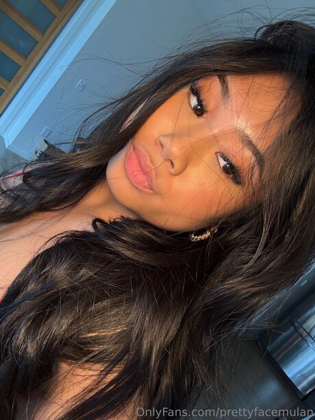 Prettyfacemulan xxx pornstar image