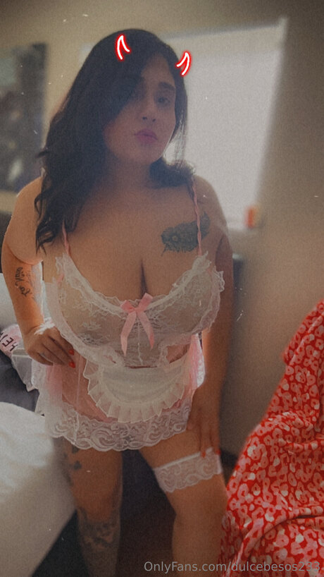 Dulcebesos233 pornstar adult pic