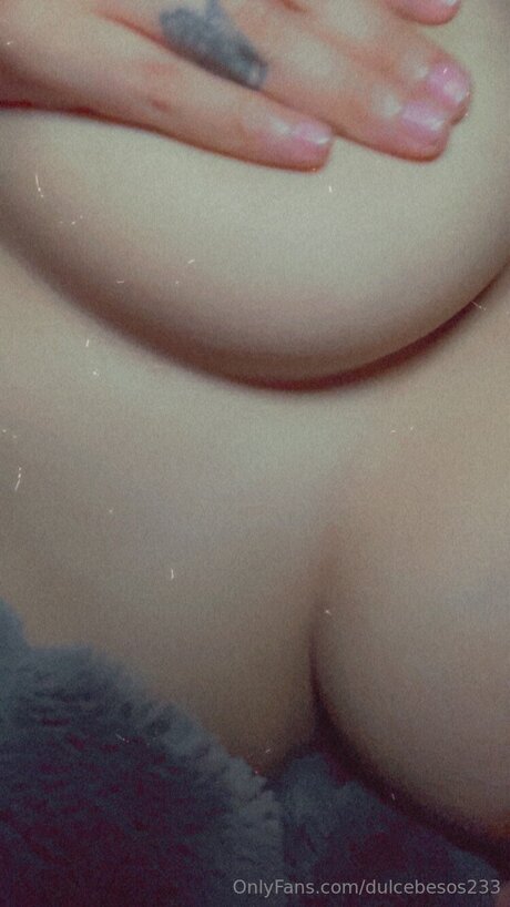 Dulcebesos233 top profile image