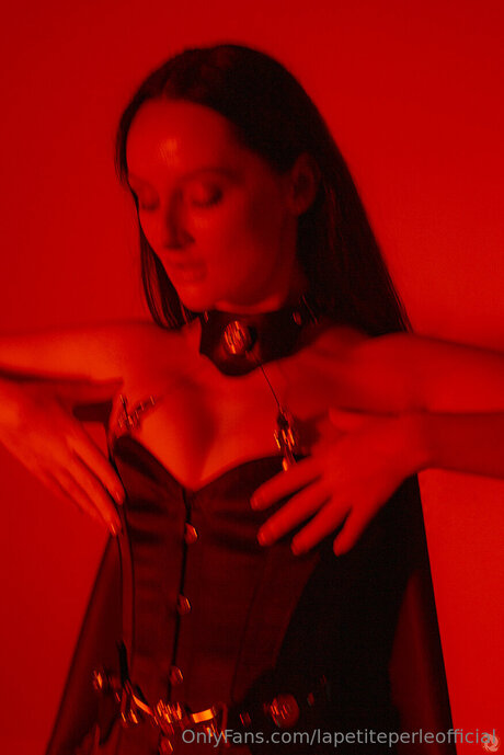 Lapetiteperleofficial star hot pic