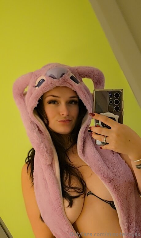 Miss Teriousx pornographic actress pics