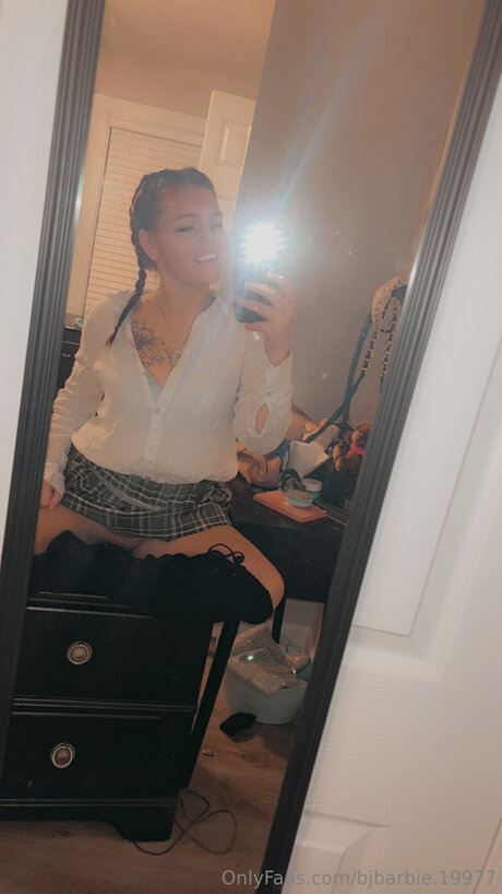 Bjbarbie 19977 top profile image