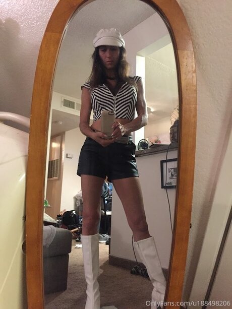 Persiankittylv model nude pics