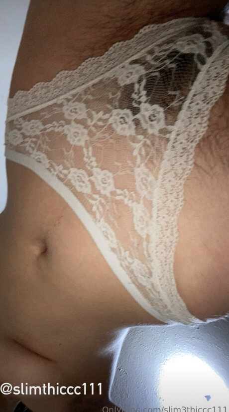 Lllemondropppfree nude model pic