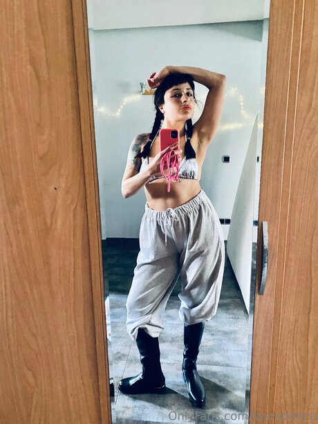 Lauradance beautiful star photo