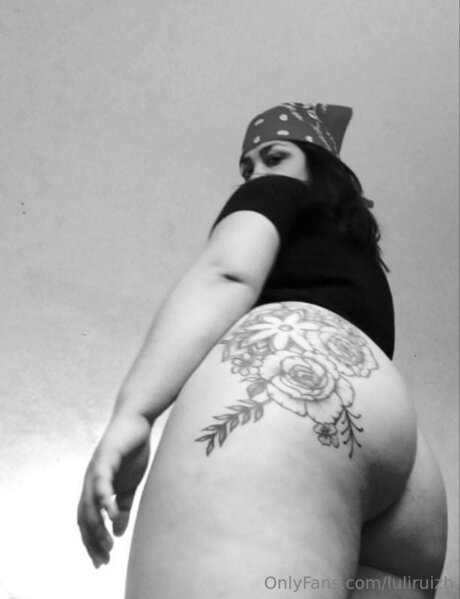 Luliruizh model free photo
