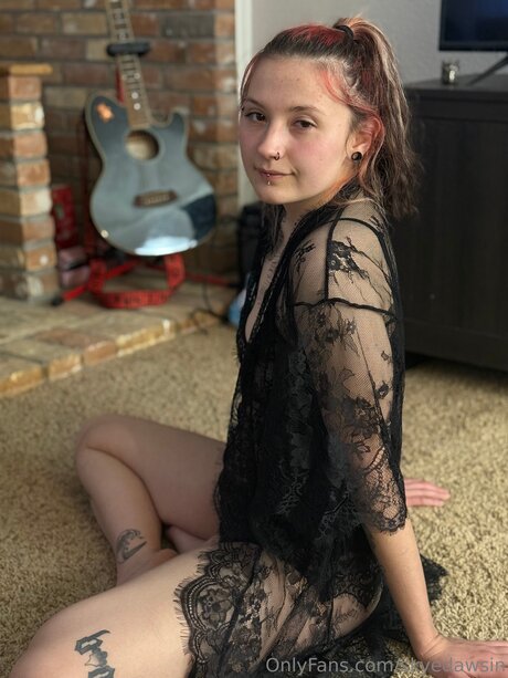 Skyedawsin sexy pornstar image