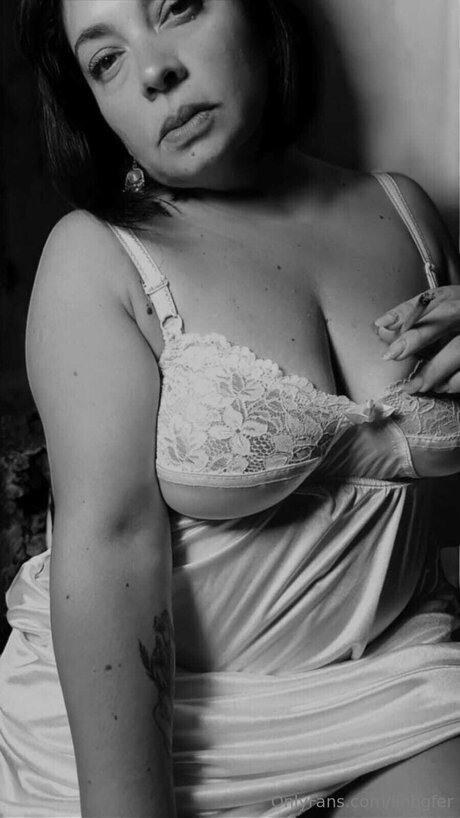 Linhgfer model perfect galleries