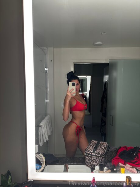Harpermcoyyy naked star img