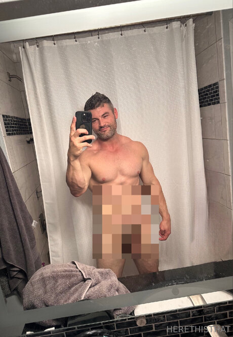 Herethisthat model adult pictures
