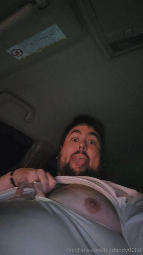 Bigdaddy0088 naked star pic