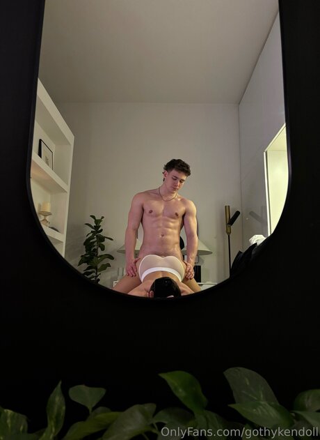 Gothykendoll hot model pic