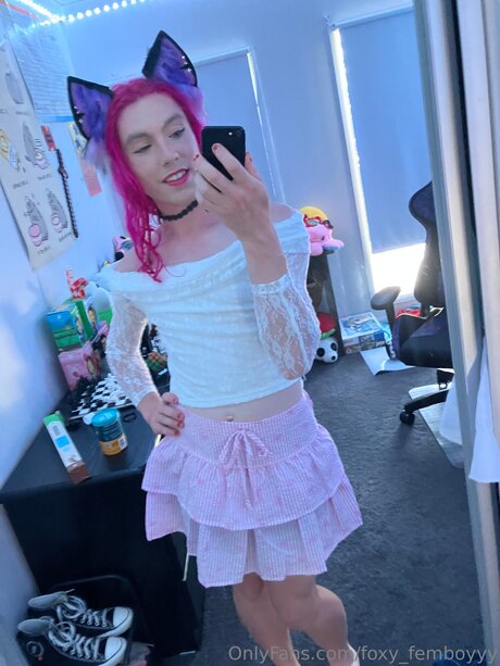 Foxy Femboyyy star perfect image