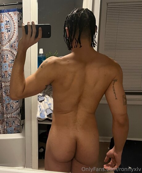Ronnyxlv porn actress pic