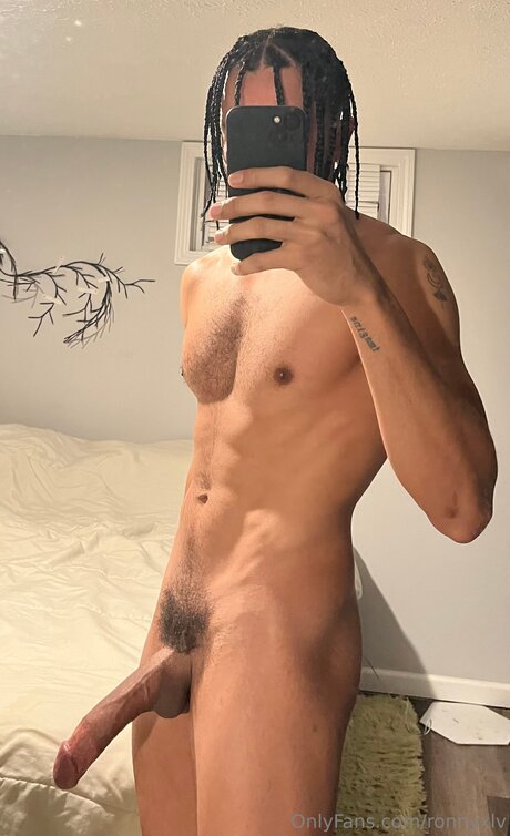Ronnyxlv model art image