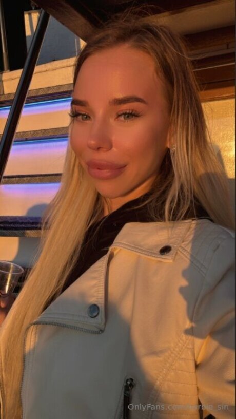 Barbie Sin perfect actress pictures