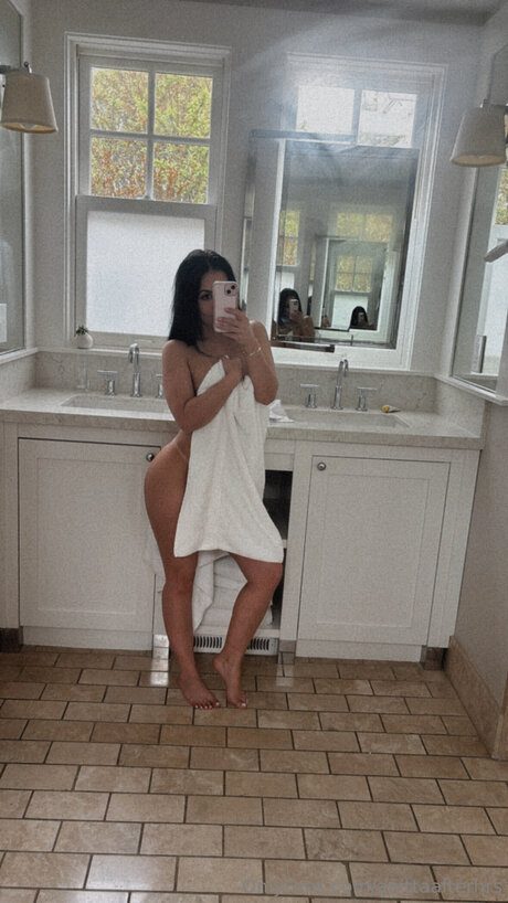 Anittaafterhrs top profile image