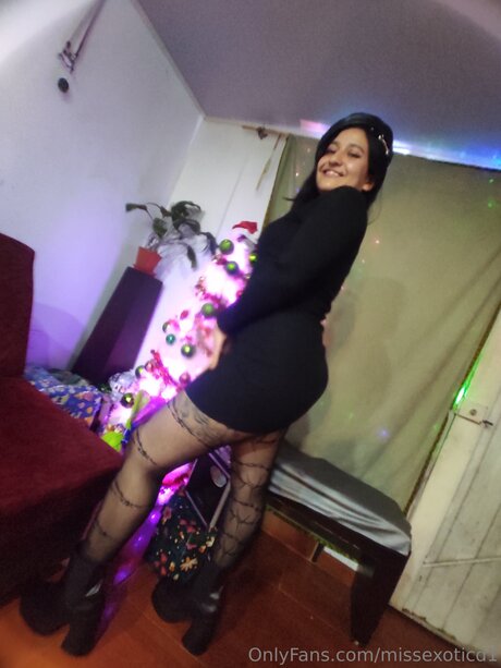 Missexoticd1 naked pornstar pic