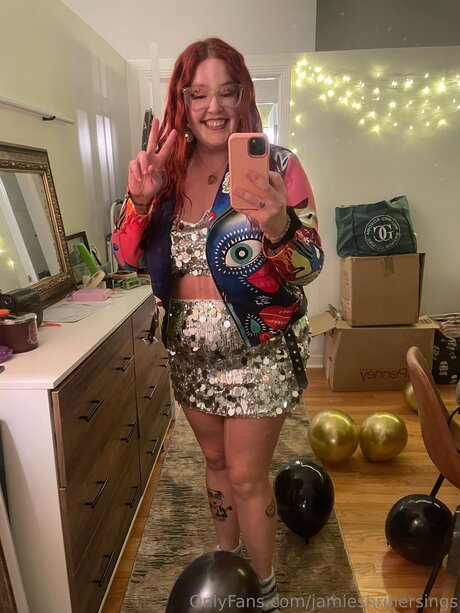Jamieshrinersings pornstar naked img