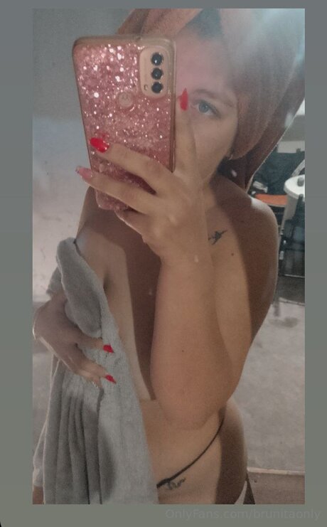 Brunitaonly pornstar exclusive image