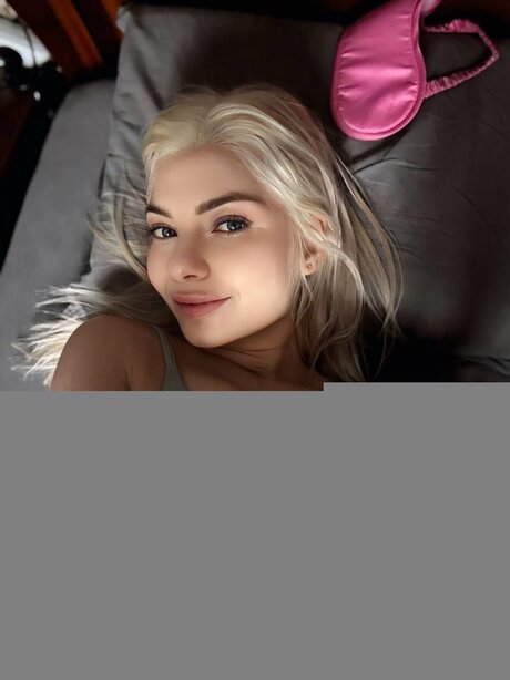 Milena Grey model sexy pics