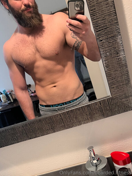Bearded Fitness pornstar erotic archive