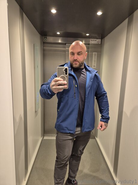 Heavyduty1 star nudes picture