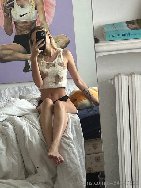 Pauuuline pornstar naked pics